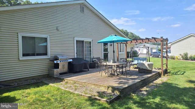 16 DEBBIE DR #5101, Brick, NJ 08724
