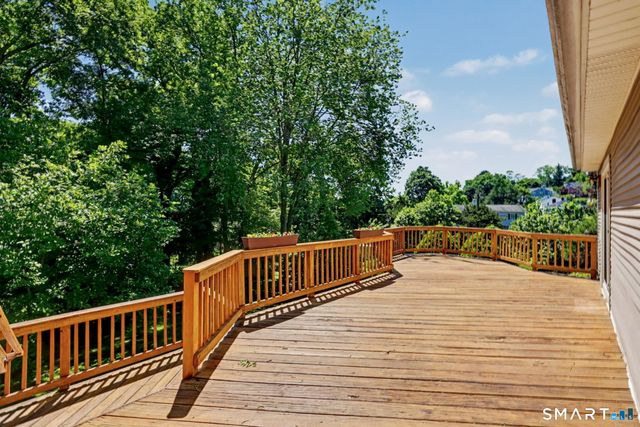 22 Nedley Lane, Greenwich, CT 06831