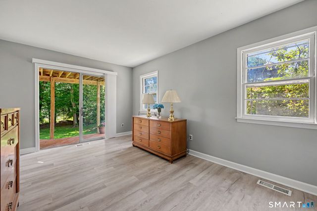 22 Nedley Lane, Greenwich, CT 06831
