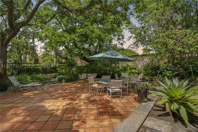 665 N Greenway Dr, Coral Gables, FL 33134