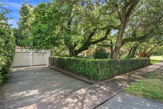 665 N Greenway Dr, Coral Gables, FL 33134