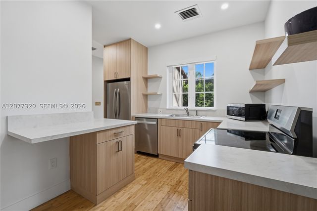 665 N Greenway Dr, Coral Gables, FL 33134