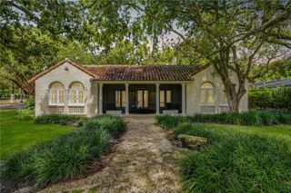 665 N Greenway Dr, Coral Gables, FL 33134