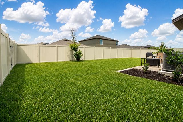 13191 GARNET RASPBERRY AVENUE, Wimauma, FL 33598