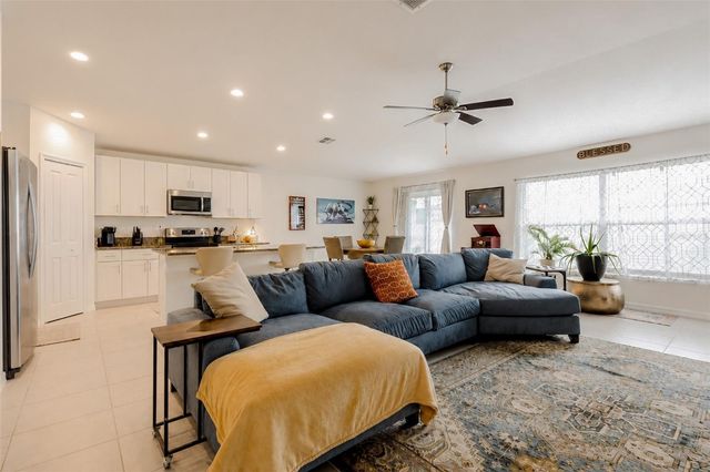 13191 GARNET RASPBERRY AVENUE, Wimauma, FL 33598