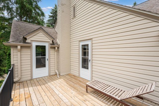 1118 Plummer Circle SW, Rochester, MN 55902