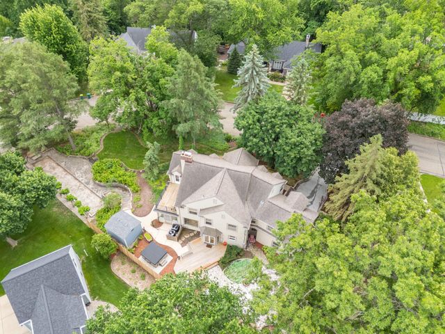 1118 Plummer Circle SW, Rochester, MN 55902
