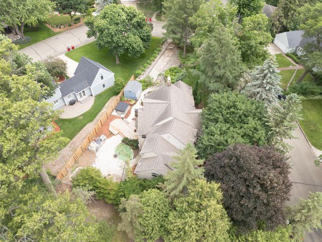 1118 Plummer Circle SW, Rochester, MN 55902