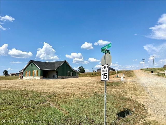 211 Blackstone Drive, Wister, OK 74966