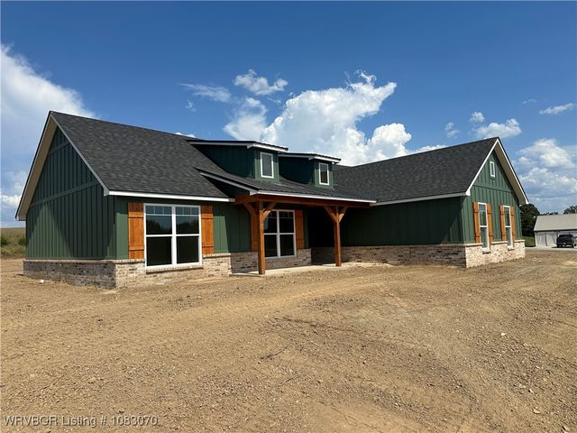 211 Blackstone Drive, Wister, OK 74966