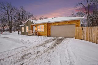 19700 Stahelin Avenue, Detroit, MI 48219