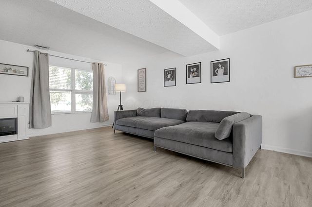 598 Jameson Street, Ashville, OH 43103