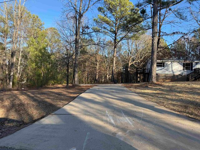 174 Gibson Road, Spartanburg, SC 29302