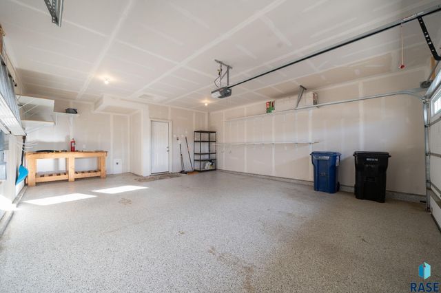 516 S Mary Gene Ave Avenue, Sioux Falls, SD 57106