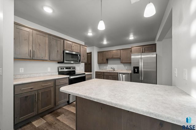 516 S Mary Gene Ave Avenue, Sioux Falls, SD 57106