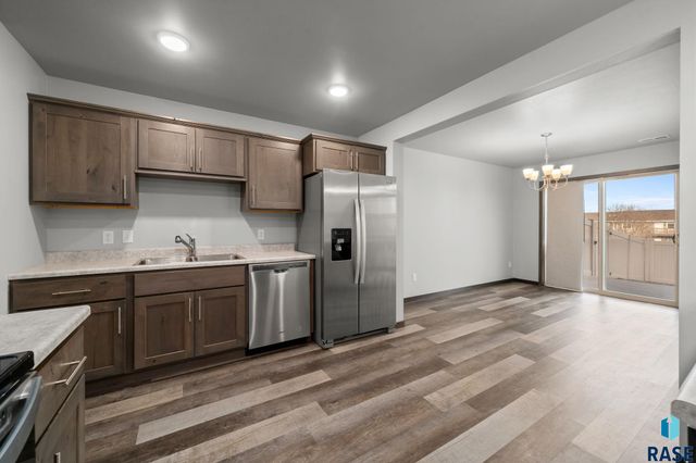 516 S Mary Gene Ave Avenue, Sioux Falls, SD 57106