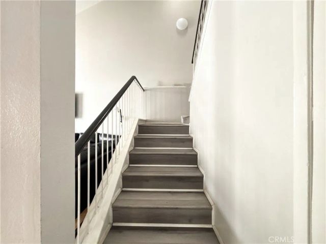 820 W Compton 16, Compton, CA 90220