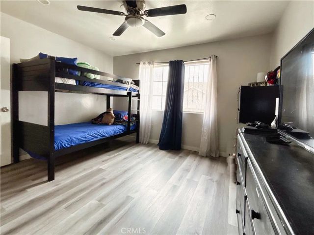 820 W Compton 16, Compton, CA 90220