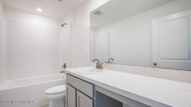 2890 Gabrysh Avenue SE, Palm Bay, FL 32909
