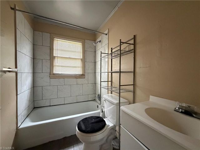 1015 Moody Street, Greensboro, NC 27401