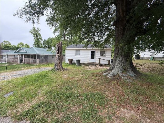 1015 Moody Street, Greensboro, NC 27401