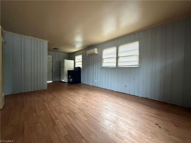 1015 Moody Street, Greensboro, NC 27401