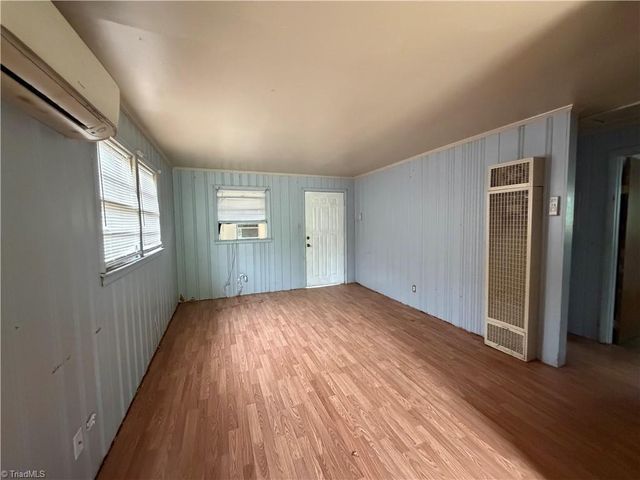 1015 Moody Street, Greensboro, NC 27401