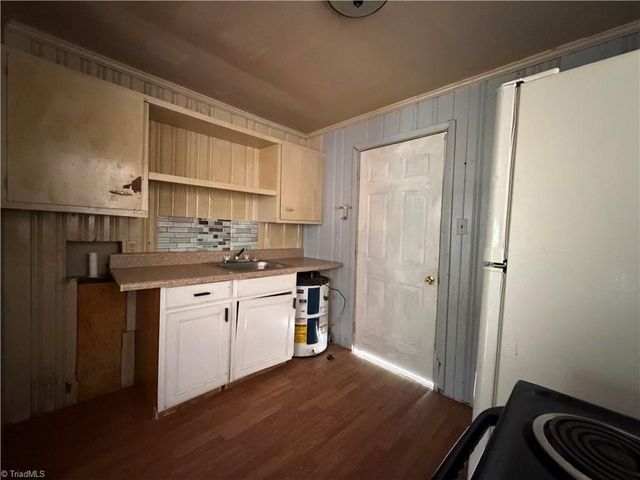 1015 Moody Street, Greensboro, NC 27401