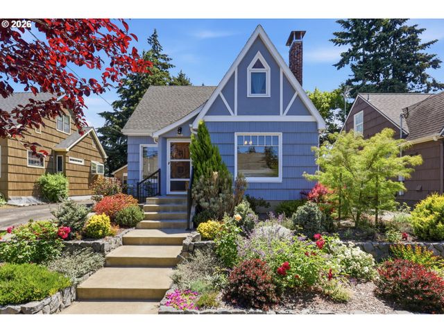 4202 Ne CESAR E CHAVEZ Blvd, Portland, OR 97211