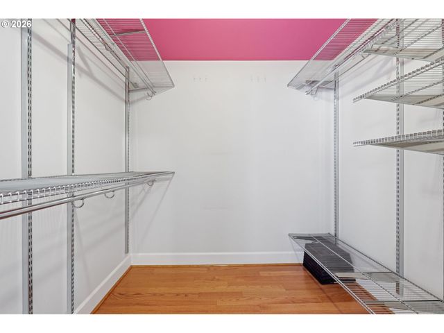 4202 Ne CESAR E CHAVEZ Blvd, Portland, OR 97211