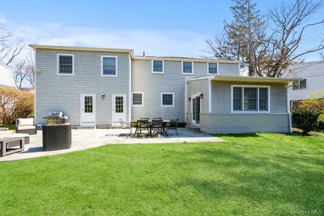 75 Oakdale Lane, East Hills, NY 11577