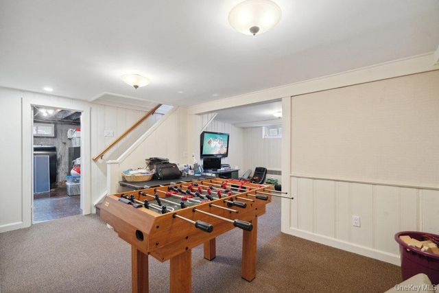 75 Oakdale Lane, East Hills, NY 11577