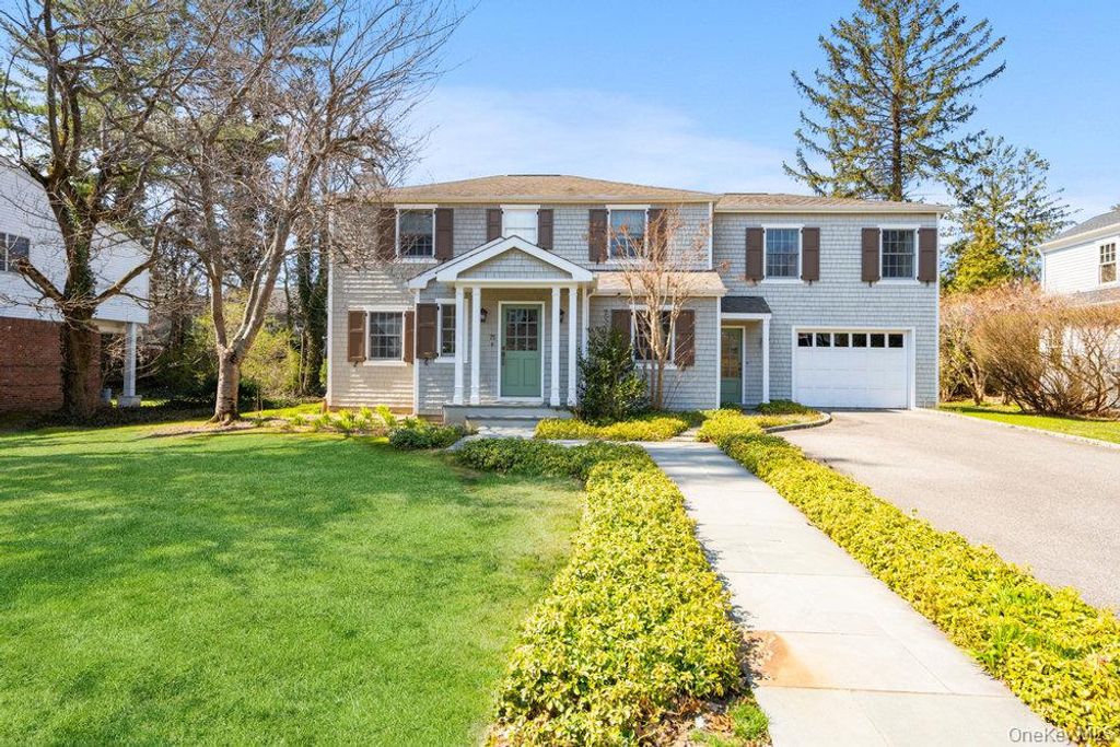 75 Oakdale Lane, East Hills, NY 11577