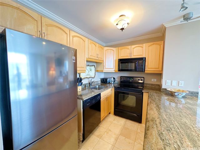 1925 Kalakaua Avenue 1905, Honolulu, HI 96815