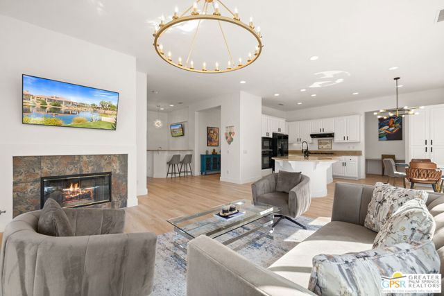 65 Shoreline Drive, Rancho Mirage, CA 92270