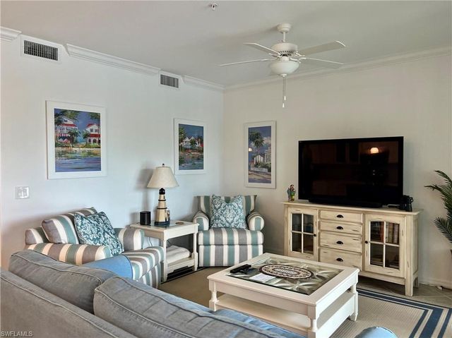 9584 Trevi CT 5223, Naples, FL 34113