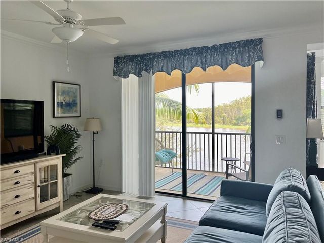 9584 Trevi CT 5223, Naples, FL 34113
