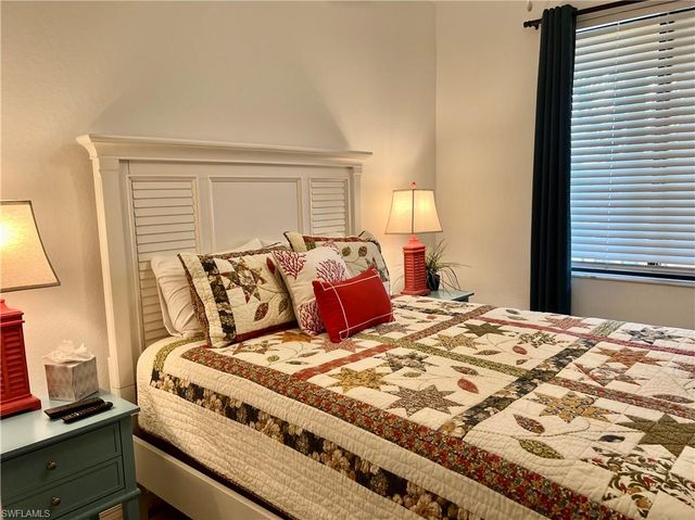 9584 Trevi CT 5223, Naples, FL 34113