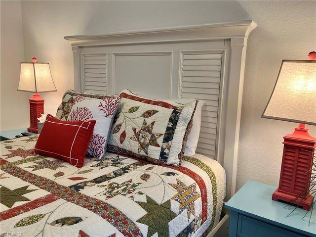 9584 Trevi CT 5223, Naples, FL 34113