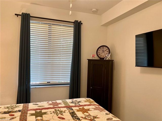 9584 Trevi CT 5223, Naples, FL 34113