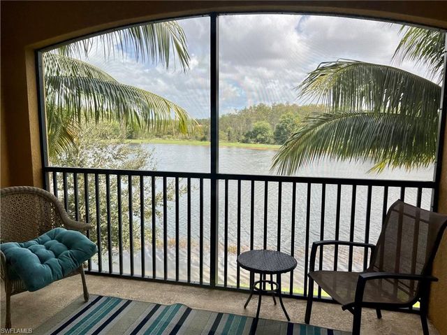 9584 Trevi CT 5223, Naples, FL 34113