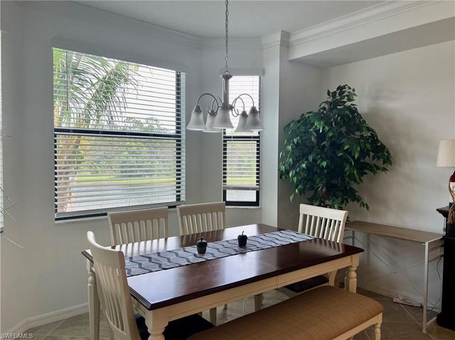 9584 Trevi CT 5223, Naples, FL 34113