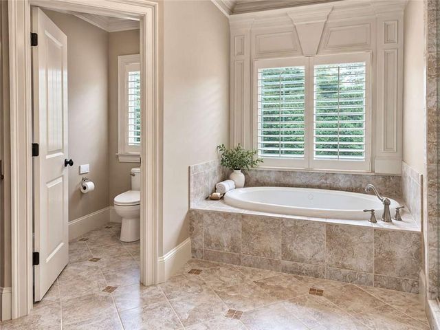 320 Wisteria Circle, Roswell, GA 30076