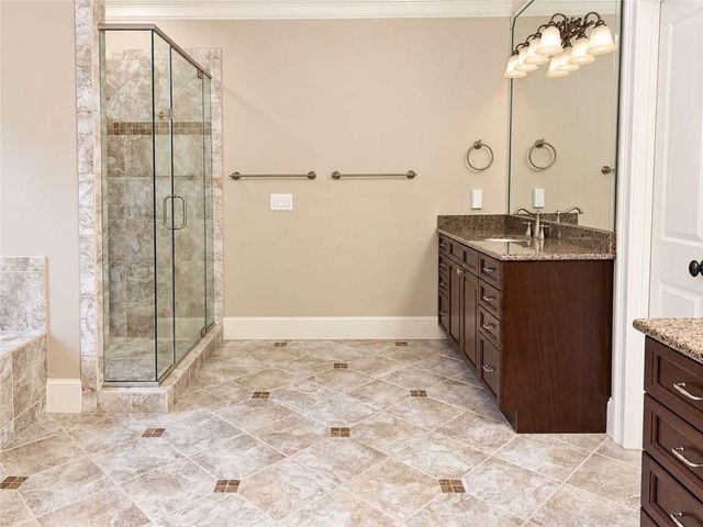 320 Wisteria Circle, Roswell, GA 30076