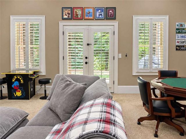 320 Wisteria Circle, Roswell, GA 30076
