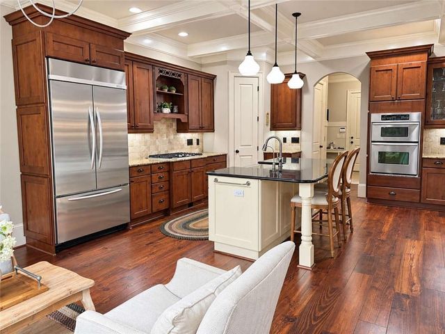 320 Wisteria Circle, Roswell, GA 30076