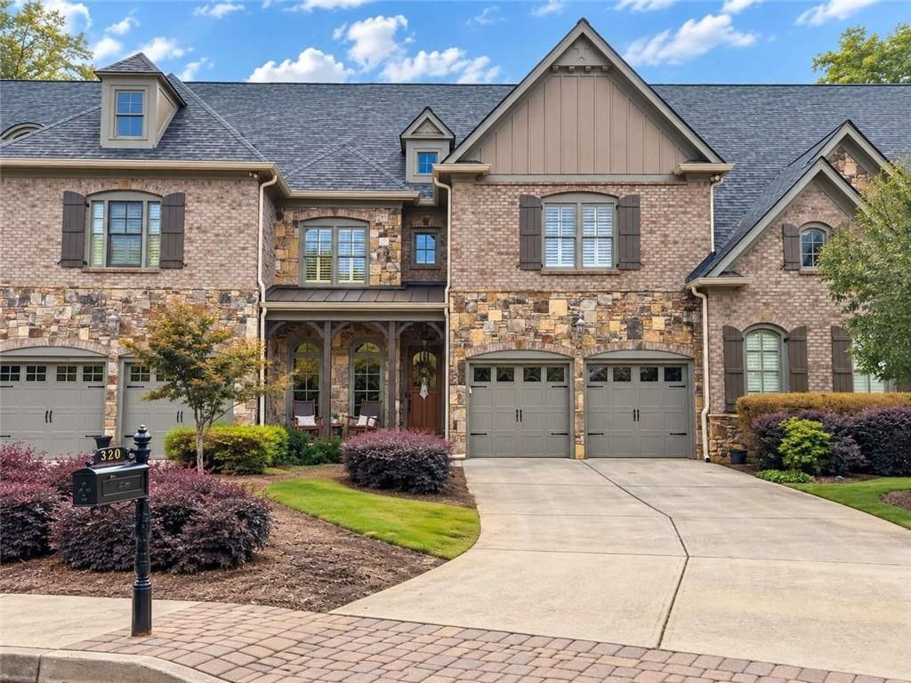 320 Wisteria Circle, Roswell, GA 30076