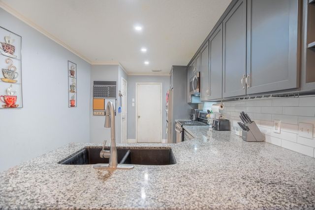 2322 Hadden Hollow Drive, Houston, TX 77067