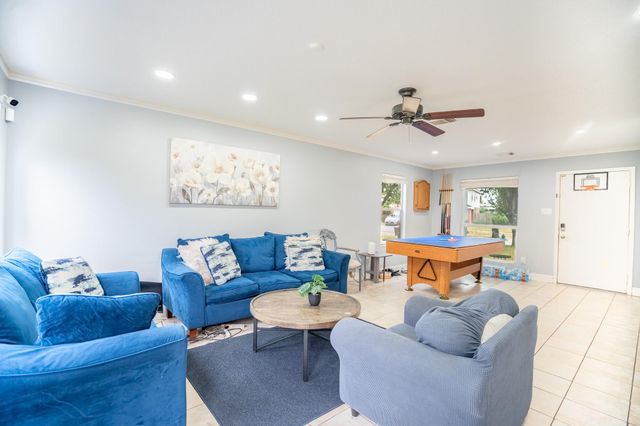 2322 Hadden Hollow Drive, Houston, TX 77067