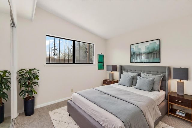 305 Moon Street NE, Albuquerque, NM 87123